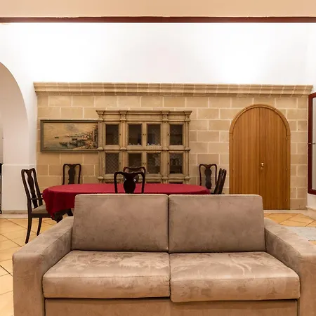 Palazzo Barone Appartamento *