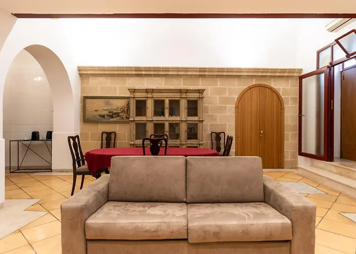 Palazzo Barone דירה *